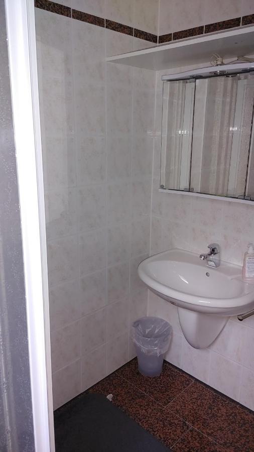 Apartment Gemuetliche Einliegerwohnung Ohne Kueche In Hoesbach-rottenberg *