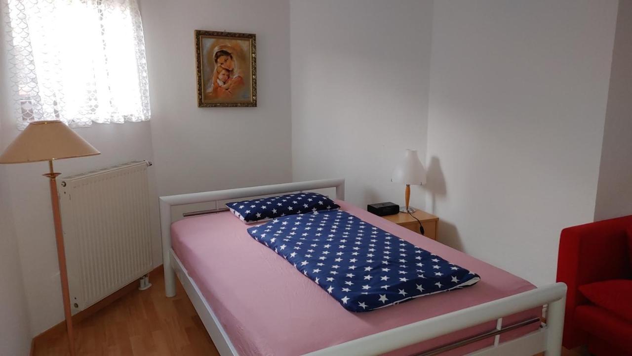 Apartment Gemuetliche Einliegerwohnung Ohne Kueche In Hoesbach-rottenberg *